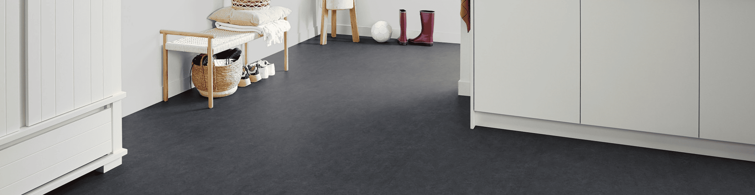 marm2 Dark gray luxury vinyl flooring in modern home interior.